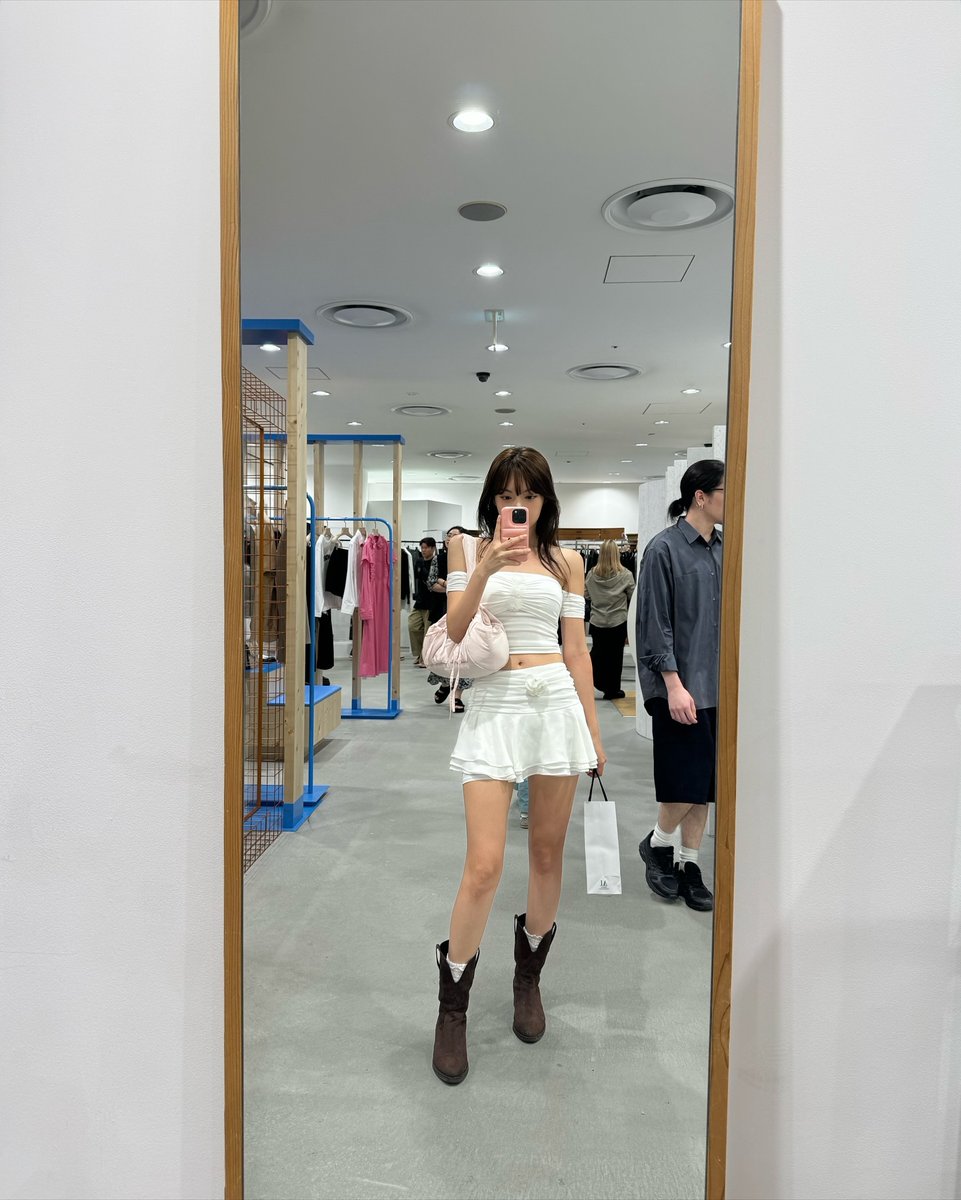 Twiteiro6's tweet photo. どんな困難な壁が立ちはだかっても、仲間がいれば乗り越えられる。明日も頑張っていこう！ 🎉
IJXYI https://t.co/G4DYs0hbeW