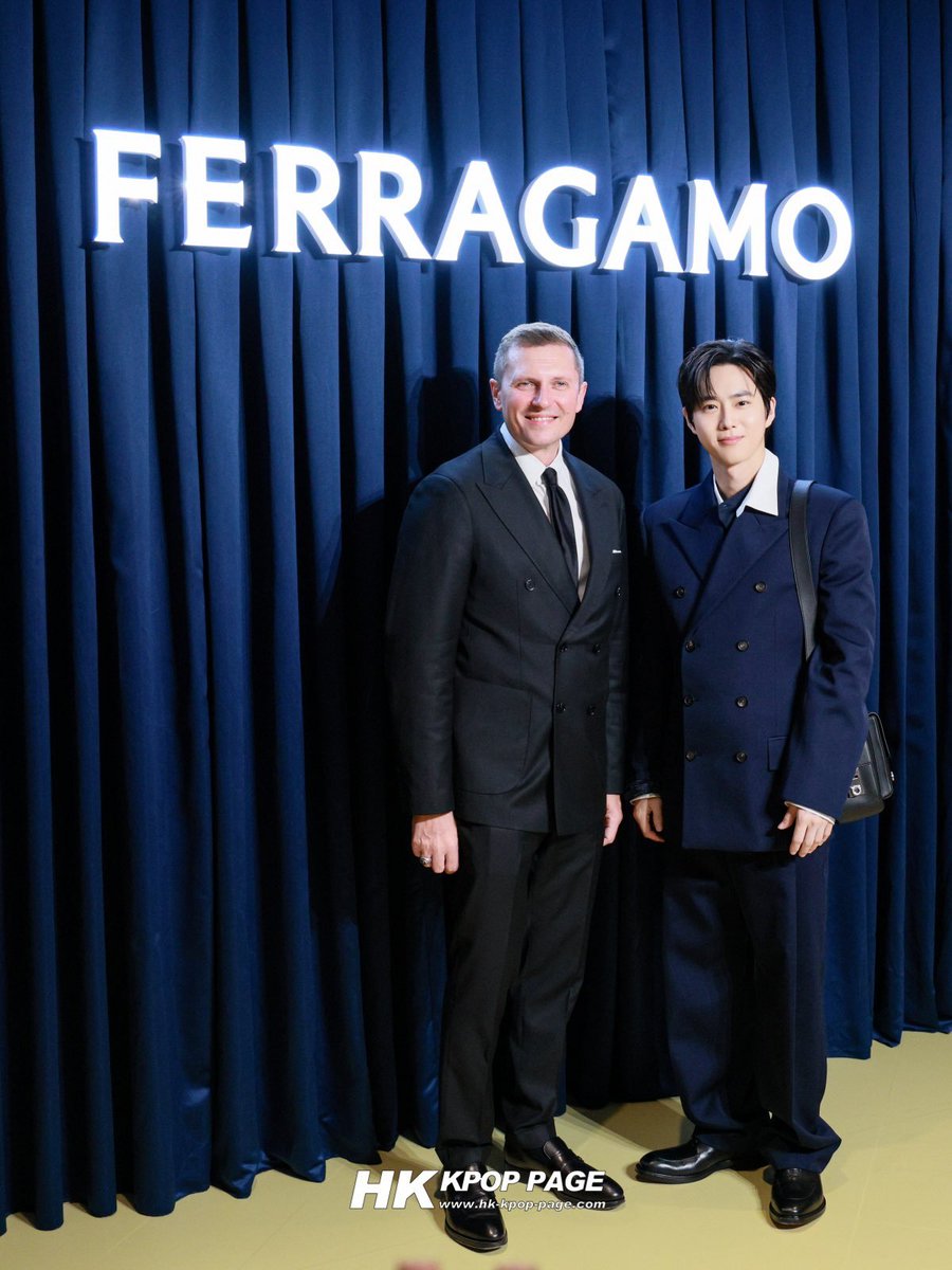 SUHOLOOK's tweet photo. 260908 | FERRAGAMO Grand Opening in Hong Kong

#SUHOxFERRAGAMO #SUHO #수호 https://t.co/py7NyAGTJc