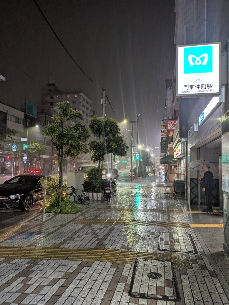 cutupjapan's tweet photo. もんじゃです

どしゃ降り撤収 https://t.co/9EAuG7JEKR
