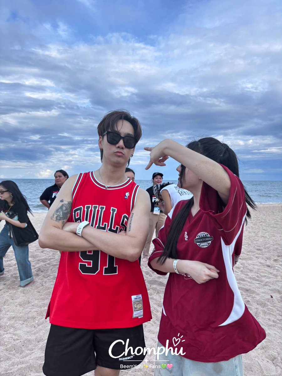 BeemYuri_Fans's tweet photo. บีมยูกับสีแดง��ู่🥰💚🩷

#TrueAF2026
#BeachOfLove
#BeemYuri #บีมยูริ 
#BeemKanthorn 
#YuriJiaranai https://t.co/rWYe9s4MpG