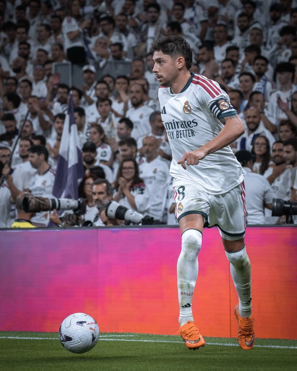 Emmy__Mor's tweet photo. Real Madrid fans pretending like he wasn’t given Ballon d’Or PR. 😭😂

FRAUD! FRAUD! FRAUD! 🤡 https://t.co/B3WnS8rKwX