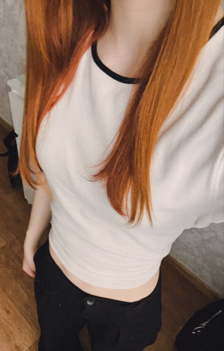 valissyaa's tweet photo. какой же вайб был с рыжим цветом https://t.co/6QmsUY2JEQ