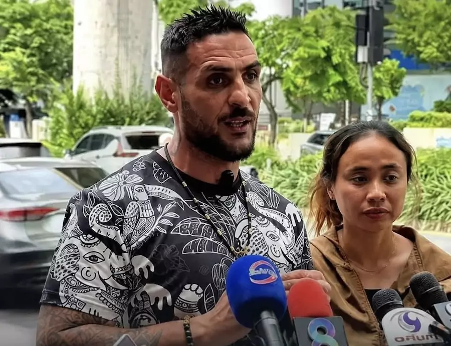 GavrocheMedia's tweet photo. Anutin ordonne l’expulsion du Français du parc animalier de Koh Samui. #Thailande #Societe #France
https://t.co/ol704jGVgs https://t.co/zLdDMFmqIV