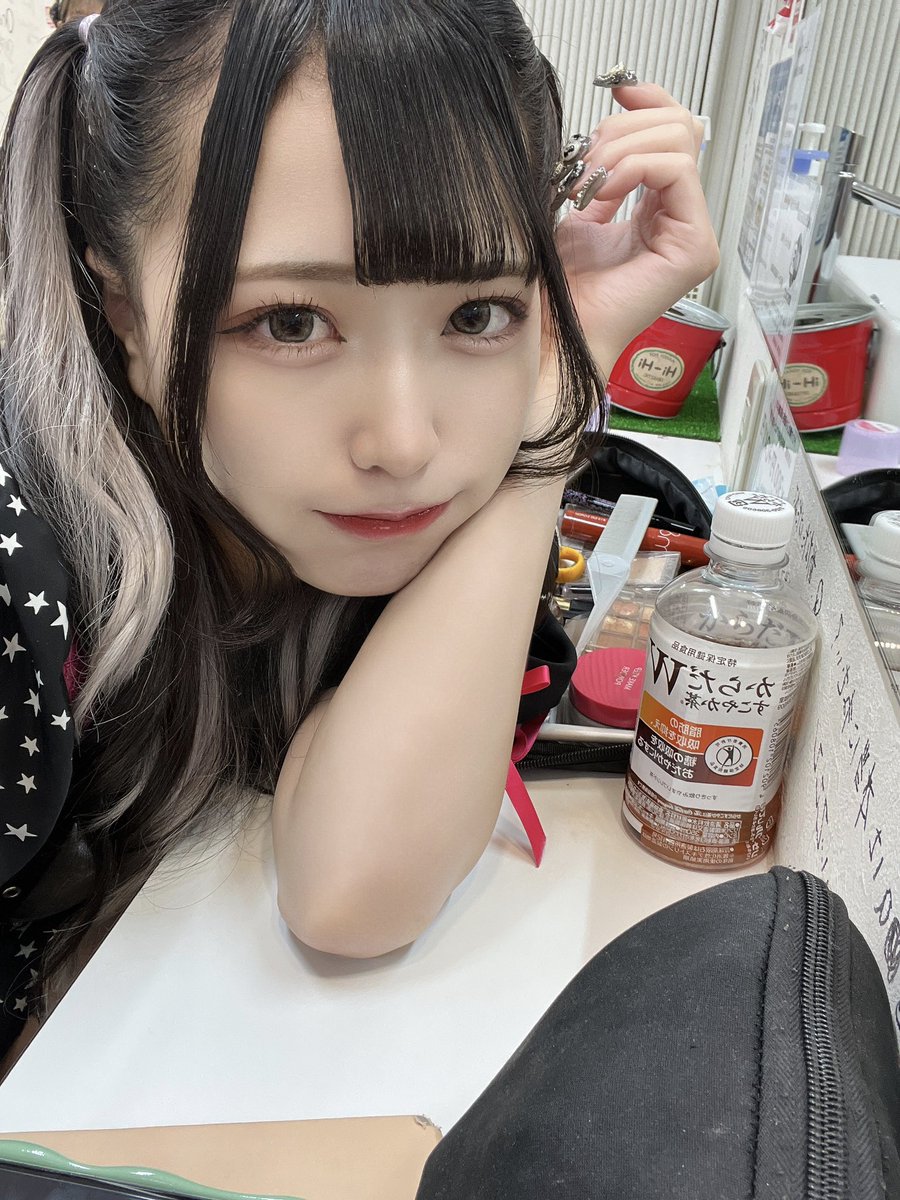 AX_miharu's tweet photo. 矢井田アイドル復活！！🐷
うれしい？
これからたくさん一緒にまた思い出作っていこう！？ https://t.co/ejEV3hEgcI