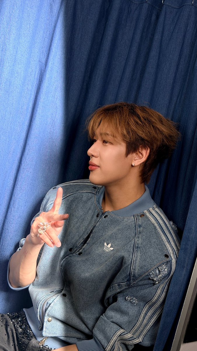 BAMBAMxBAMMIE's tweet photo. 𝘿𝙀𝙉𝙄𝙈 𝙄𝙉 𝙏𝙃𝙀 𝙎𝙏𝙍𝙀𝙀𝙏 𝘼𝘿𝙄𝘿𝘼𝙎 𝙊𝙍𝙄𝙂𝙄𝙉𝘼𝙇𝙎 | 𝙎𝙊𝙉𝙂 𝙒𝘼𝙏

📸2026.09.08

#BamBam #뱀뱀
#adidasOriginals
#BamBamxadidasDenimStreet https://t.co/dwSuoZ3JdW