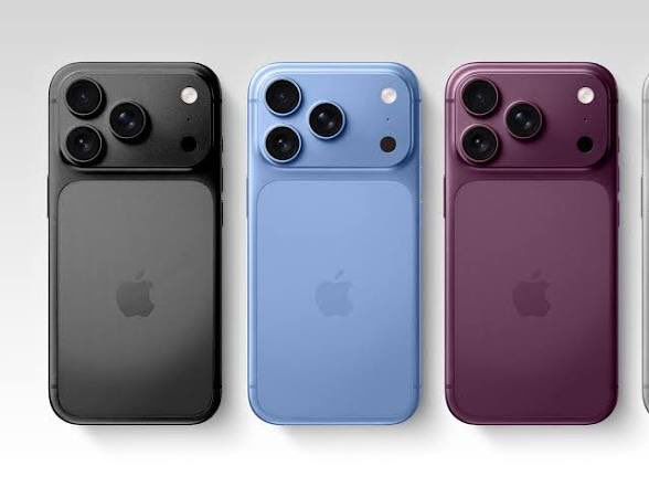 AmRoggoz's tweet photo. BTW, iPhone 18 Pro/Pro Max share covers with their predecessors the 17 Pro/Pro Max.

Which colorway are you most hyped for???

#TechIt | @techscents_ke https://t.co/684q7hywno