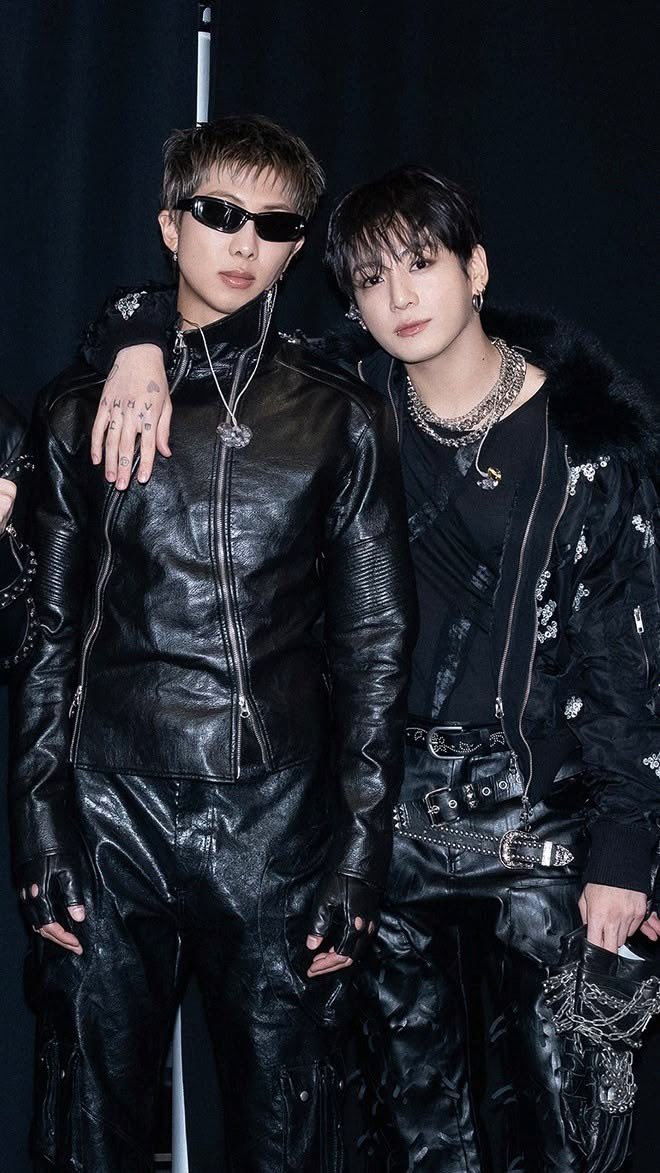 joons_prorider's tweet photo. hii guys it’s #namkooks shared gf !! https://t.co/pajWNVlw8x