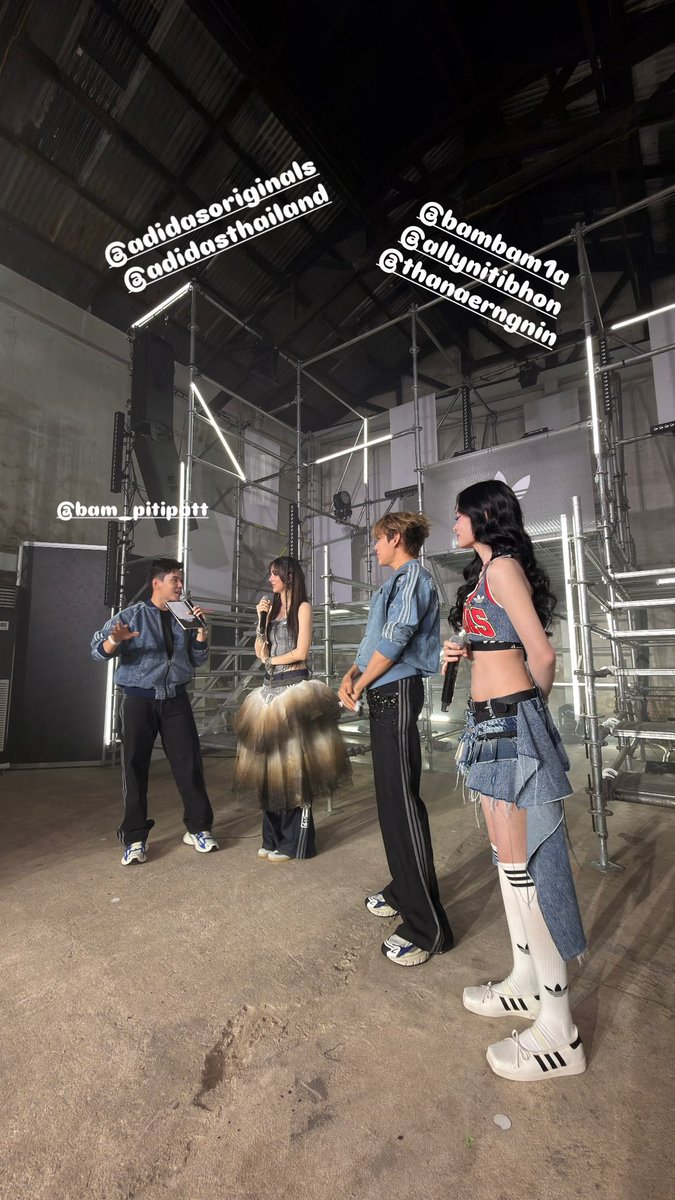 BamBamBooster's tweet photo. 260908 | ©️ realyingrhatha’s IG Story 

คุณหญิง รฐา โพสต์คลิปและภาพของ BamBam ในงาน adidas Originals ‘DENIM IN THE STREET’ 

🔗 https://t.co/B1yhwEdqI5
🔗 https://t.co/up9Wo5zEPr

#BamBamxadidasDenimStreet
#adidasOriginals #BamBam 
@adidasoriginals @BamBam1A https://t.co/0qaYX6QTlm