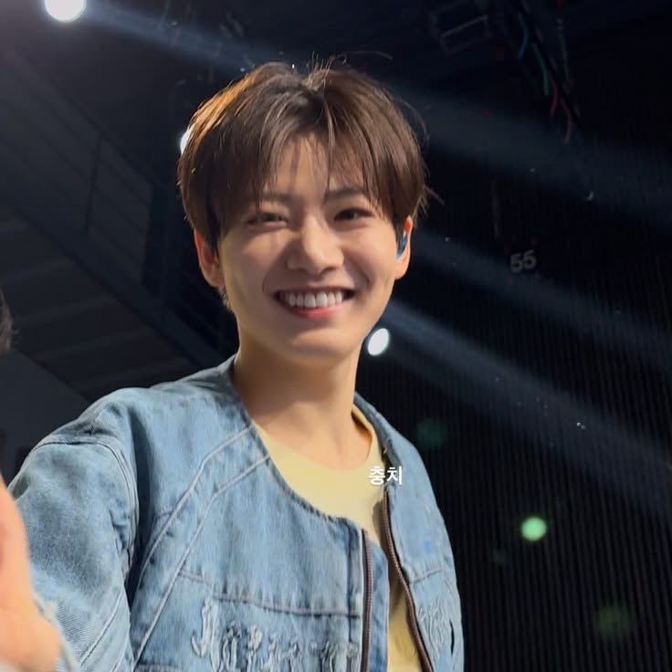 yokzhi's tweet photo. happy birthday junkyu ☀️

you deserve all the love and happiness in this world. so please, stay healthy, take all the time you need, and just focus on yourself. we’ll be right here waiting, loving you always. happy birthday, junkyu! you are so loved 💗🫶🏻

#해피준규데이 https://t.co/XwT3Xu2O1B
