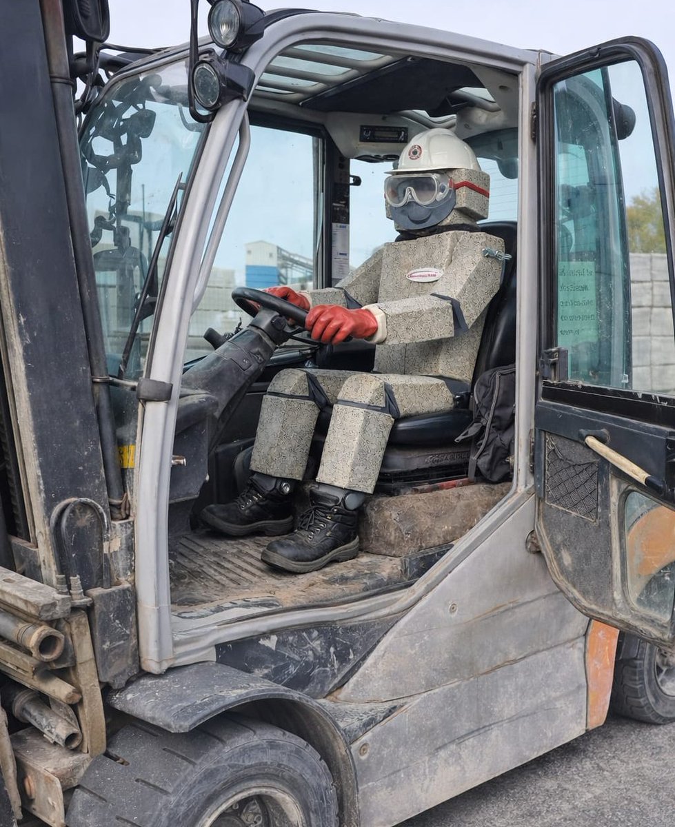 MansfieldSand's tweet photo. Goggles on, hard hat on, both hands on the wheel.

Manny's making sure to stay on the right side of Health &amp; Safety - is there anything he's missed? https://t.co/hxe7tsrnz8