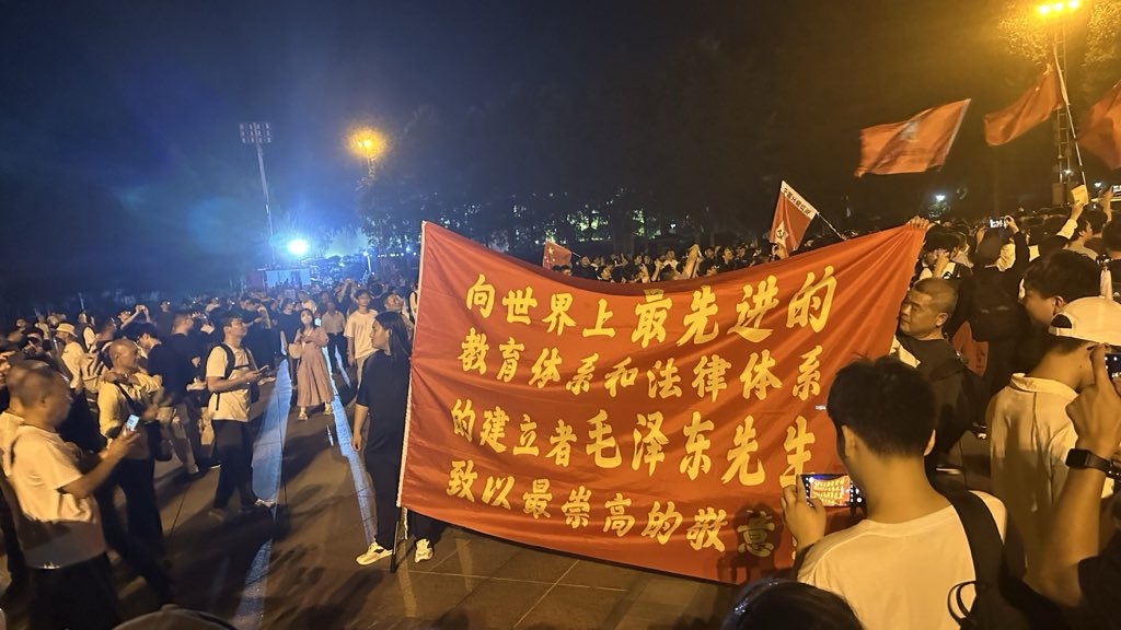 doujiang116's tweet photo. 歌未竟  东方白 https://t.co/HVqlrwVkgQ