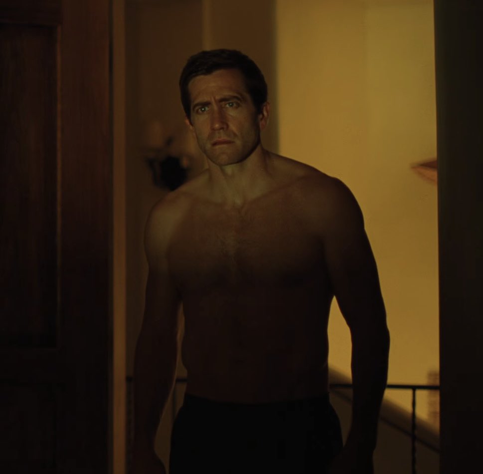 FilmUpdates's tweet photo. Jake Gyllenhaal in M. Night Shyamalan’s ‘REMAIN’ https://t.co/Ru4pPsq7jE