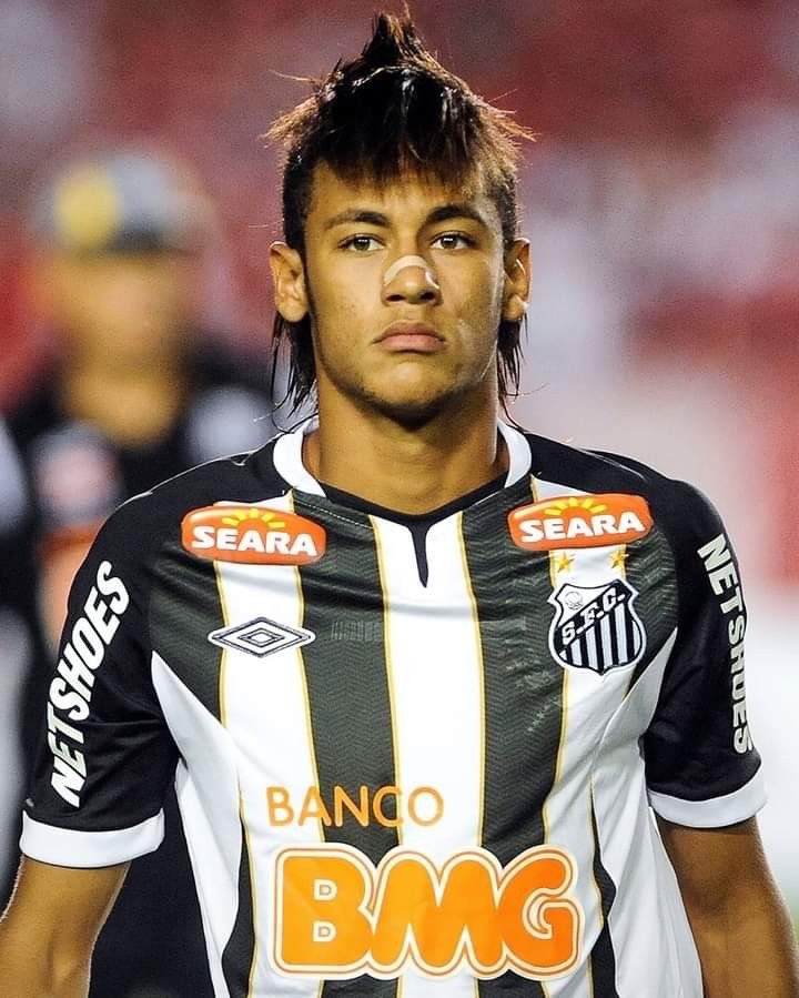 CrewsMat10's tweet photo. Players with the most Balon d’or nominations while playing outside Europe. 

1. Lionel Messi
2. Neymar jnr

End of list. https://t.co/qV4q7yndUS