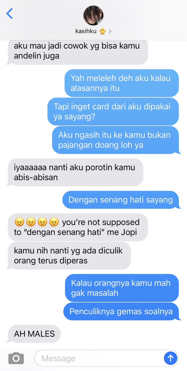 ajojink's tweet photo. #jjyunit four tweets au

when Jouvi and Najib were still dating.. https://t.co/enGEITSMCw