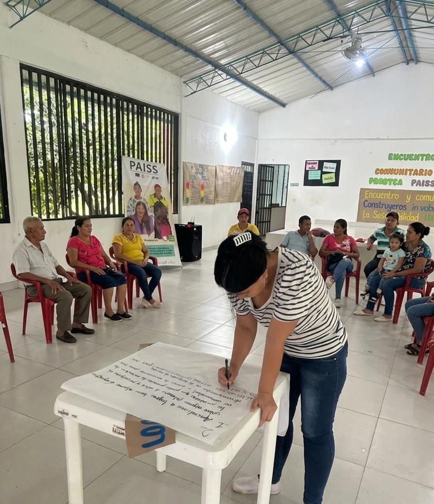 ProfamiliaCol's tweet photo. Con el objetivo de garantizar la sostenibilidad de las diferentes actividades realizamos la valoración y proyección del plan de acción.

👉Cúcuta: Red Tejiendo en comunidad
👉Villa del Rosario: Red Abriendo caminos
👉Arauca: REVCOM
👉Saravena:  Red Sin Fronteras 24A
👉Maicao: Tejiendo salud
👉Tibú: Tejiendo esperanza
#PAISSaludYMigración de @MinSaludCol 🤝 @UEenColombia y @AECIDColombia