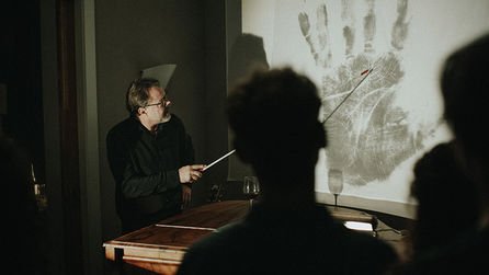sebkochthinker's tweet photo. 🎟️: ETTY will be shown in Serielizados Film Festival for their Official International Selections. The series festival will only show first two episodes of the mini-serie on October 23rd 2026. Sebastian Koch is playing as Julius Spier, a German psychoanalyst. https://t.co/MqSgADEMJE