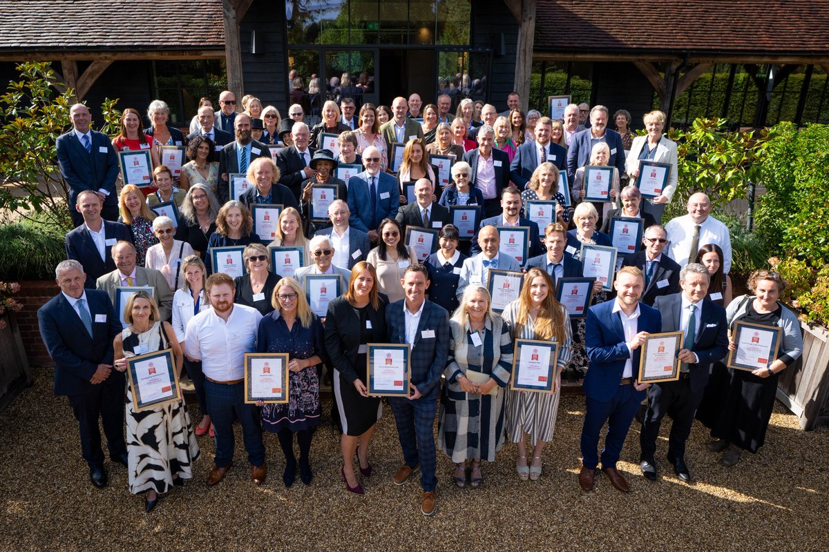 VisitEnglandBiz's tweet photo. 🏆Huge congratulations to this year’s ROSE Awards winners, recognised for delivering outstanding customer experiences in accommodation across England. Great to celebrate 👏their success at The Post Barn, Berkshire, with our Chair @backborwick & #AAmedia https://t.co/ctqJADOLxD https://t.co/gdN9fv1yL4