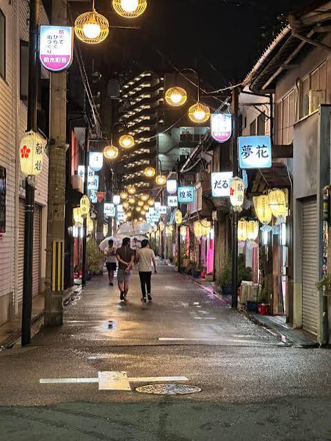 Pimlada1526's tweet photo. @BLINGBL68100423 tobita shinchi  ตรงนี้คืออะไรกันนะ สนามเด็กเล่นรึเปล่า? https://t.co/jic1HGWleh