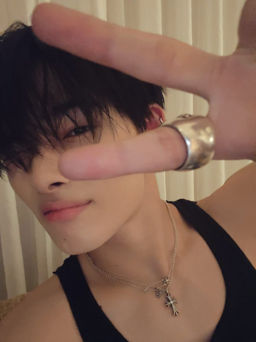 enhnki's tweet photo. 365 I need u 𓏲ּ𝄢.ִֶָ𓂃

#ENSD #EngeneSelcaDay #ENHYPEN #NI_KI @ENHYPEN_members https://t.co/7RPNPwSi1c