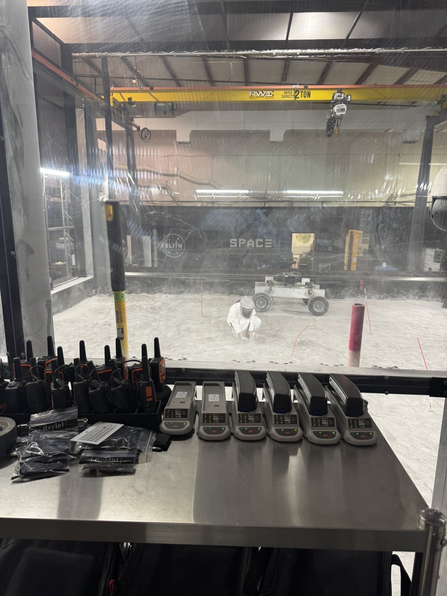 HawkingCenter's tweet photo. We are currently testing the technology in lunar simulations with added time delay. 

More work is needed to perfect the AI and optimize the method, but the results so far are great. The PhD student Carson Gray won 1st place at a conference for his work. 

7/7 https://t.co/0lZDOzdGkt