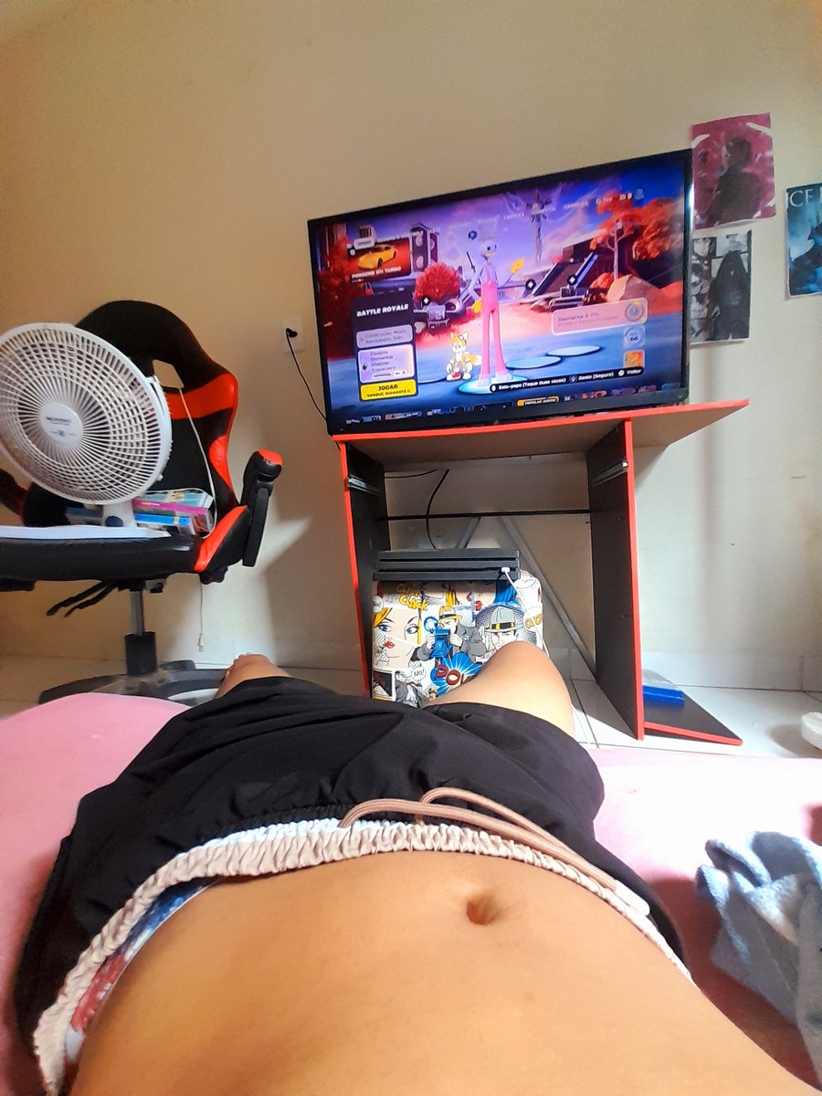tu1uz's tweet photo. Imagina jogar enquanto alguém te mama? Meu sonhooooo https://t.co/BBxEFzmWri