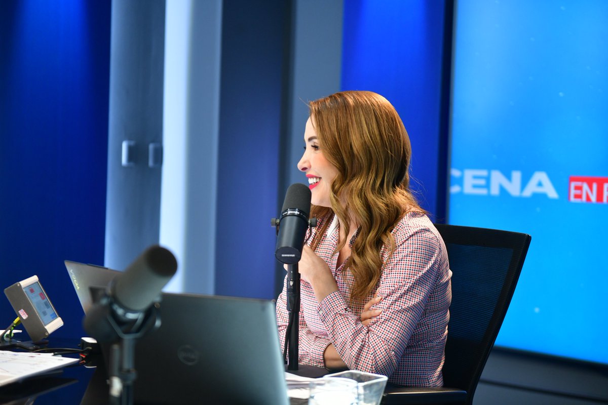alitomorenoc's tweet photo. Muy buena plática con @azucenau en @Radio_Formula. Gracias por el espacio y por la oportunidad de hablar de los temas que están marcando la vida del país.

En el PRI estamos dando la batalla por México, defendiendo los derechos, las libertades, las instituciones y nuestra democracia. También vamos a seguir desenmascarando al poder, a sus cómplices y las mentiras con las que quieren engañar a los mexicanos. Vamos a señalar lo que están haciendo mal y a decir las cosas como son.

Somos la opción dentro de la oposición. De la mano de la ciudadanía vamos a seguir levantando la voz y construyendo el triunfo que México necesita.