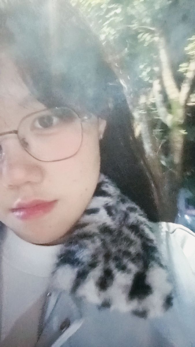 felicemay13's tweet photo. 老辈子上学的时候有点嫩哦 https://t.co/plplPfR0Mu