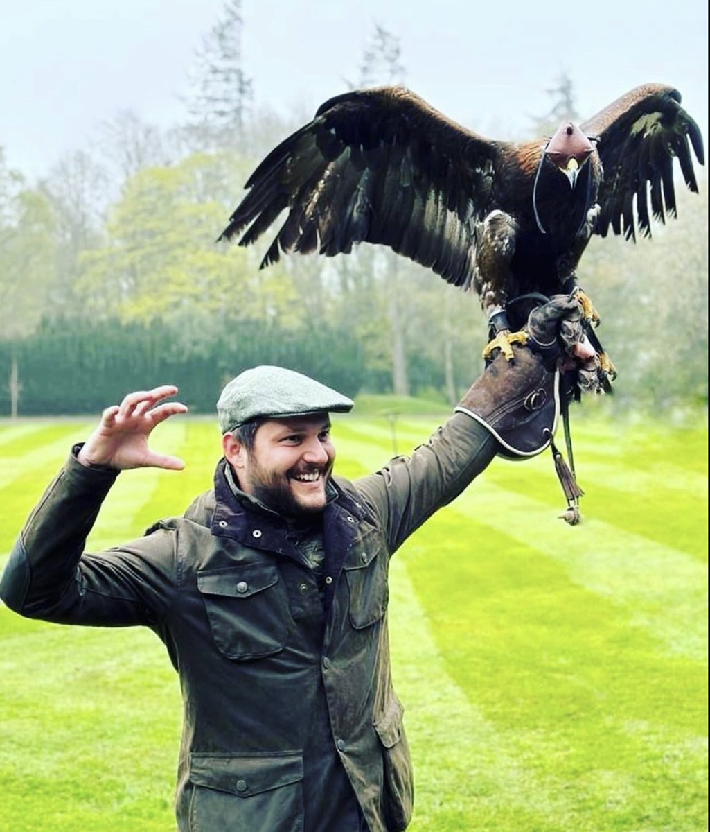 17donanma's tweet photo. Başkan bu liste direkt Beşiktaş’ın 2’nci yüz yılını uçurur  ya.. 

Bu adamları şu anki güçleriyle bir araya getir sonra g*tü yiyen  sahada eyyam yapsın.. https://t.co/tdqWtFDNGy