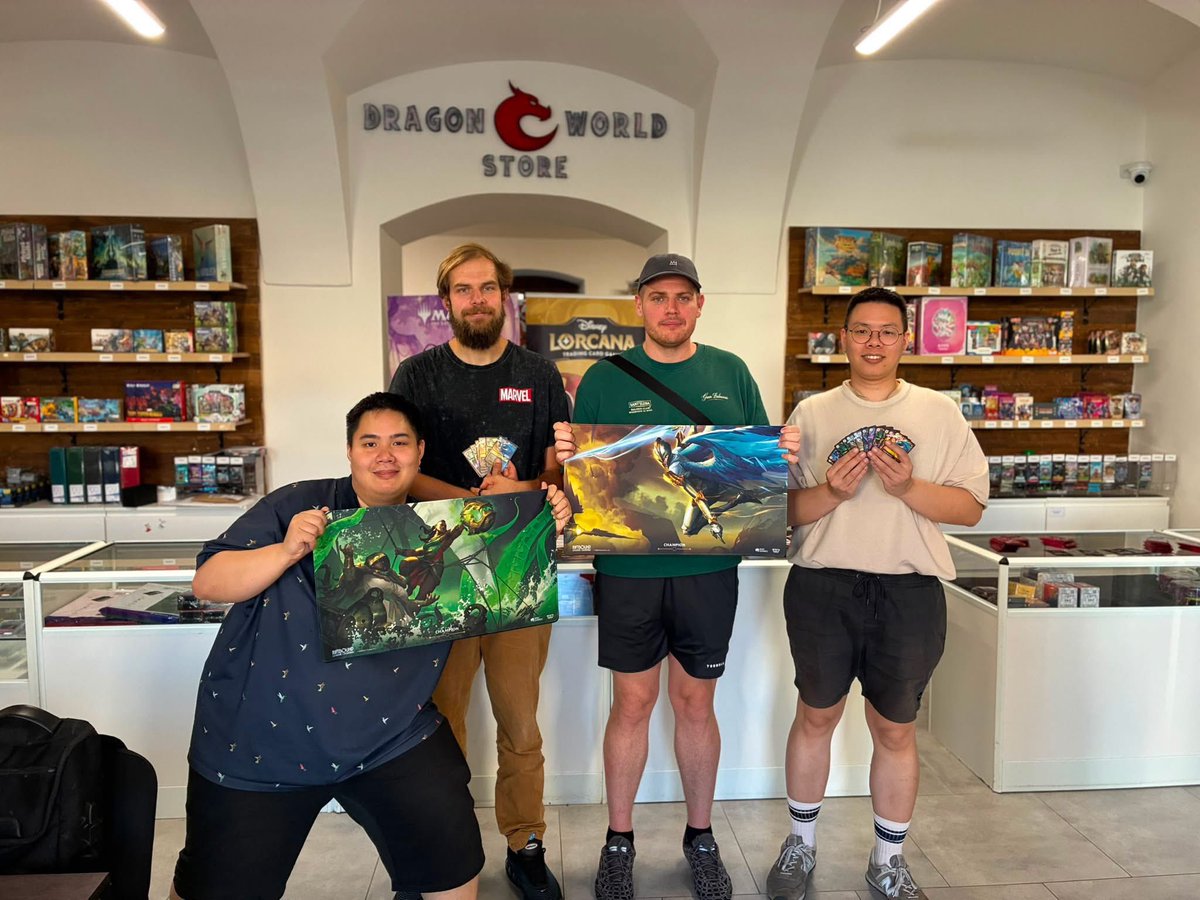 TBBRift's tweet photo. Saturday Skirmish at Dragon World Slaný - one of the best stores in Czechia - team ended up splitting the top 4 after 5 rounds of Swiss and first round of Top 8.

Ballagio - Diana 🌙
BL0O - Rengar 😻 
Narama &amp; Mikulinek - Kennen 🐹 (shoutout to @YuutoShJ for a great guide!) https://t.co/4ygM4iKjHU