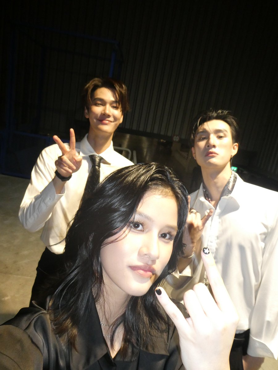 Singha_Luang's tweet photo. น่ารักดีนะคู่นี้ 🤟🤟

#MrKillSeriesFinalEP https://t.co/2xXSd8o2li