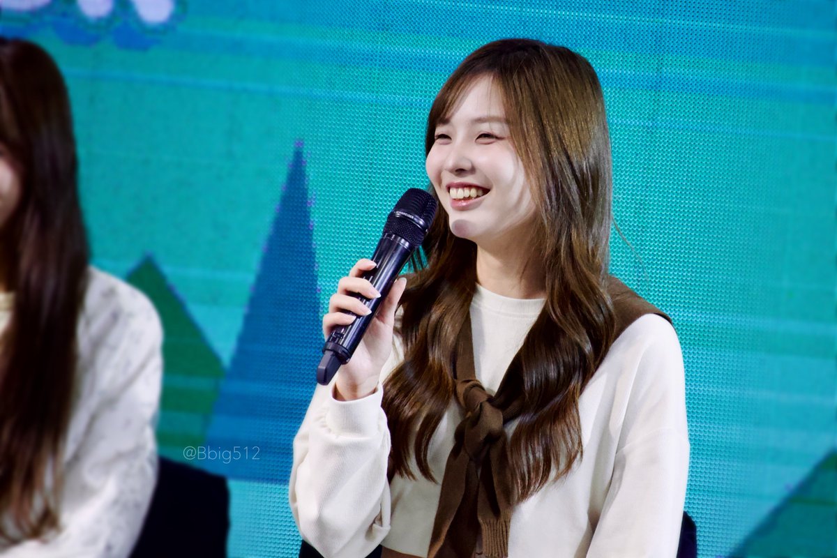 bgrand512's tweet photo. 😄🤎 —
#LinglingCGM48 https://t.co/BrzvHlJSEo