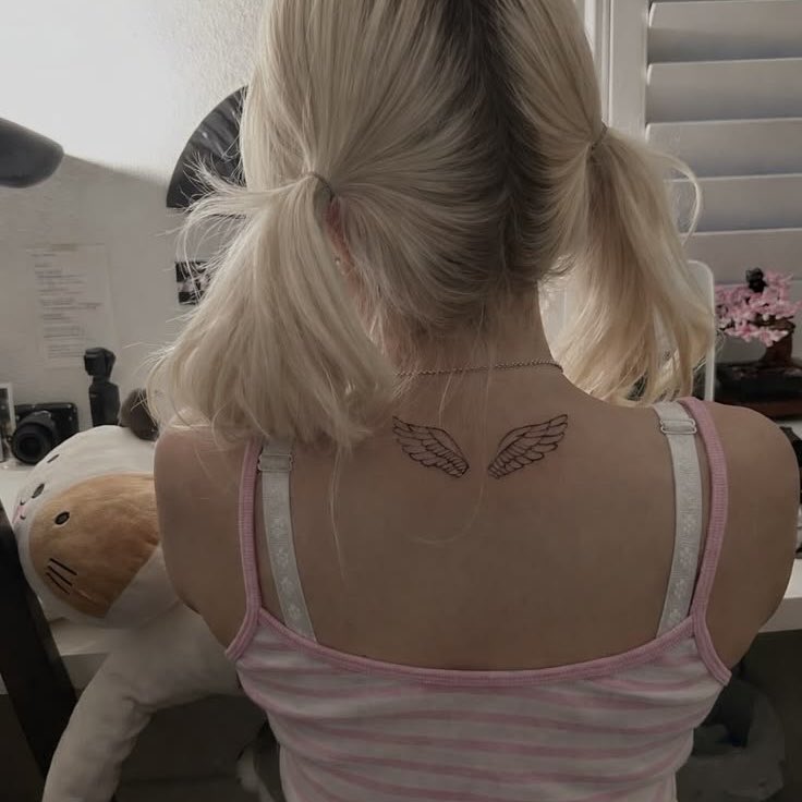 folkorst's tweet photo. @fragcl dependendo da tatuagem faz miga, essa daqui ficaria linda em vc e qualquer coisa esconde com o cabelo https://t.co/WYbBgsJmHw