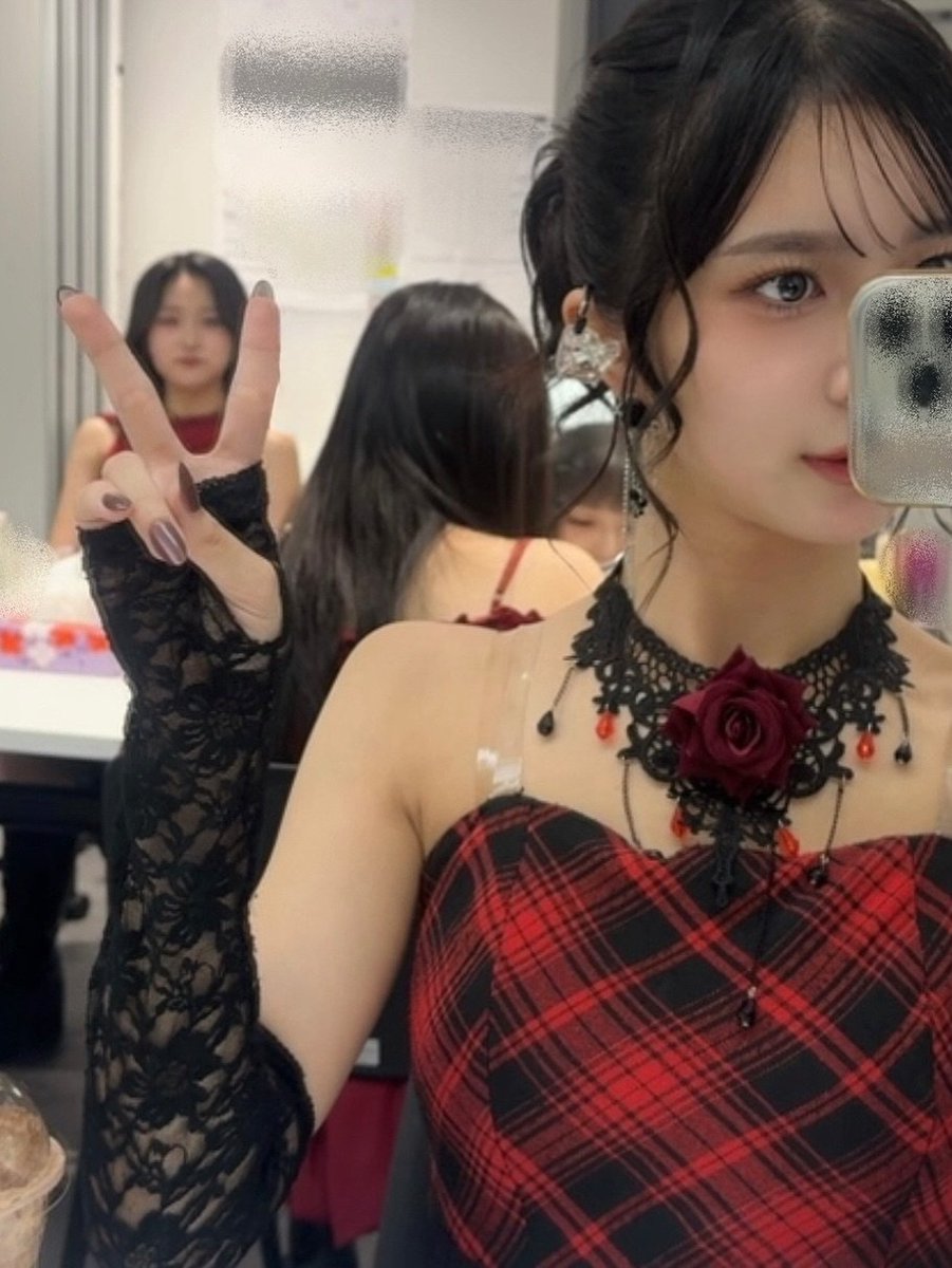 wotalabo3's tweet photo. 先輩のカメラに映り込みｱﾀｰﾝ https://t.co/wTkkhPalFJ