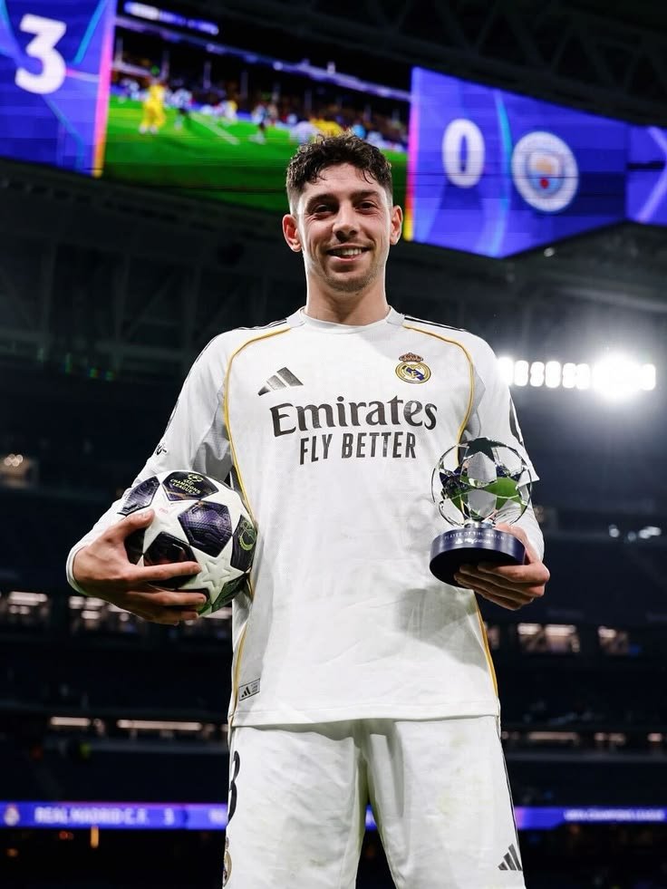 CR_136's tweet photo. Valverde in the Champions League :

◉ 80 matches
◉ 18 contributions
◉ 6 goals (4 of them Vs. Manchester City)
◉ 12 Assists https://t.co/P84qMFCcmD