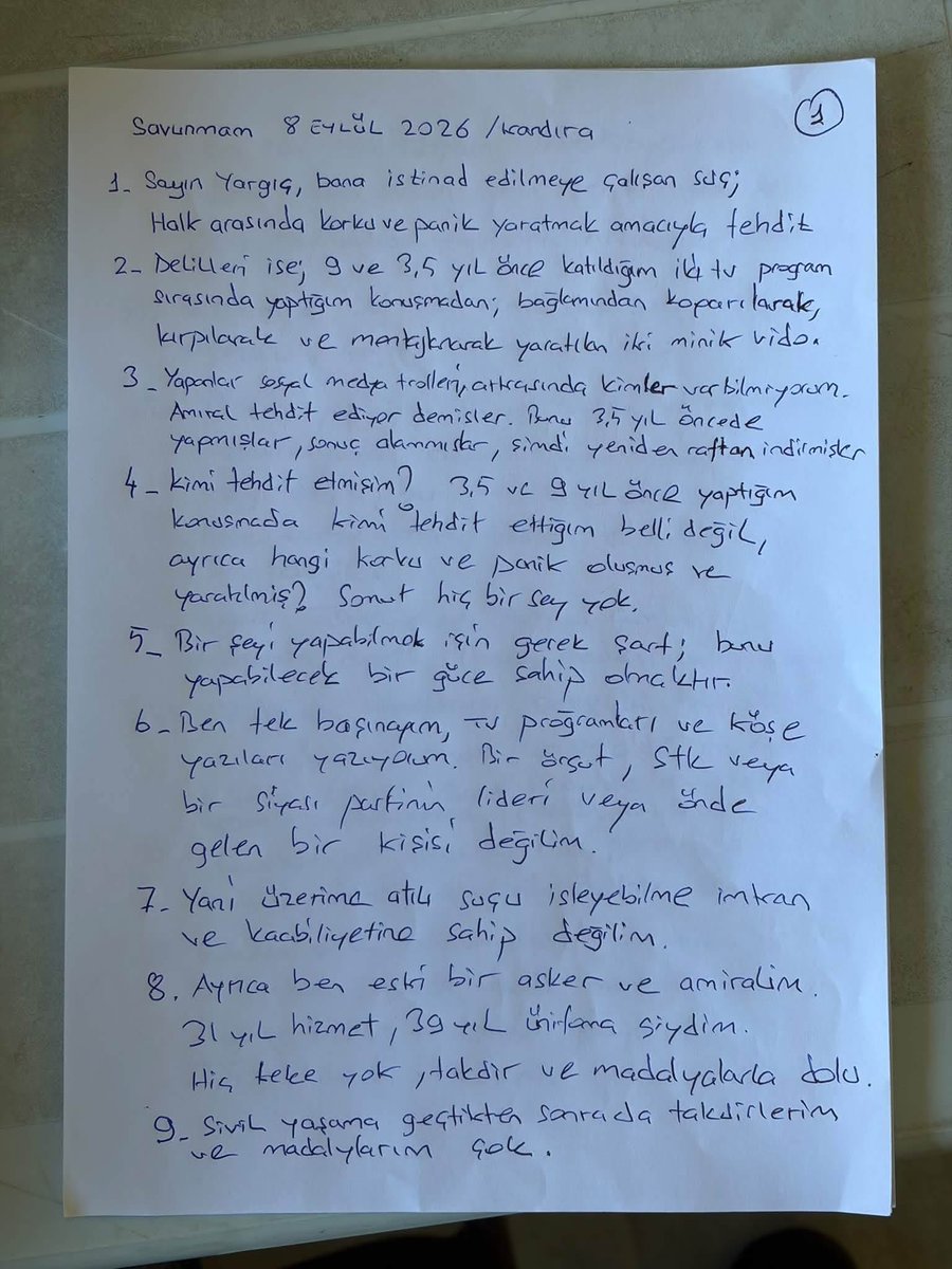 isikozkefeli's tweet photo. TÜRKER ERTÜRK’ÜN MESAJI ve SAVUNMASI;
👇🏻👇🏻
Bugün duruşmama gelerek ve mesaj çekerek destek veren tüm dostlara ve vatanseverlere teşekkür ederim. İyi ki varsınız.
Ne yazık ki hukuksuzluğun kol gezdiği ülkemizde mahkeme haksız ve hukuksuz bir karara imza attı ve tulukluluğuma devam kararı verdi. Umarım vicdanları rahattır!
Tüm vatanseverle saygı ve sevgilerimi sunarım.

Türker ERTÜRK
@Orsatramola