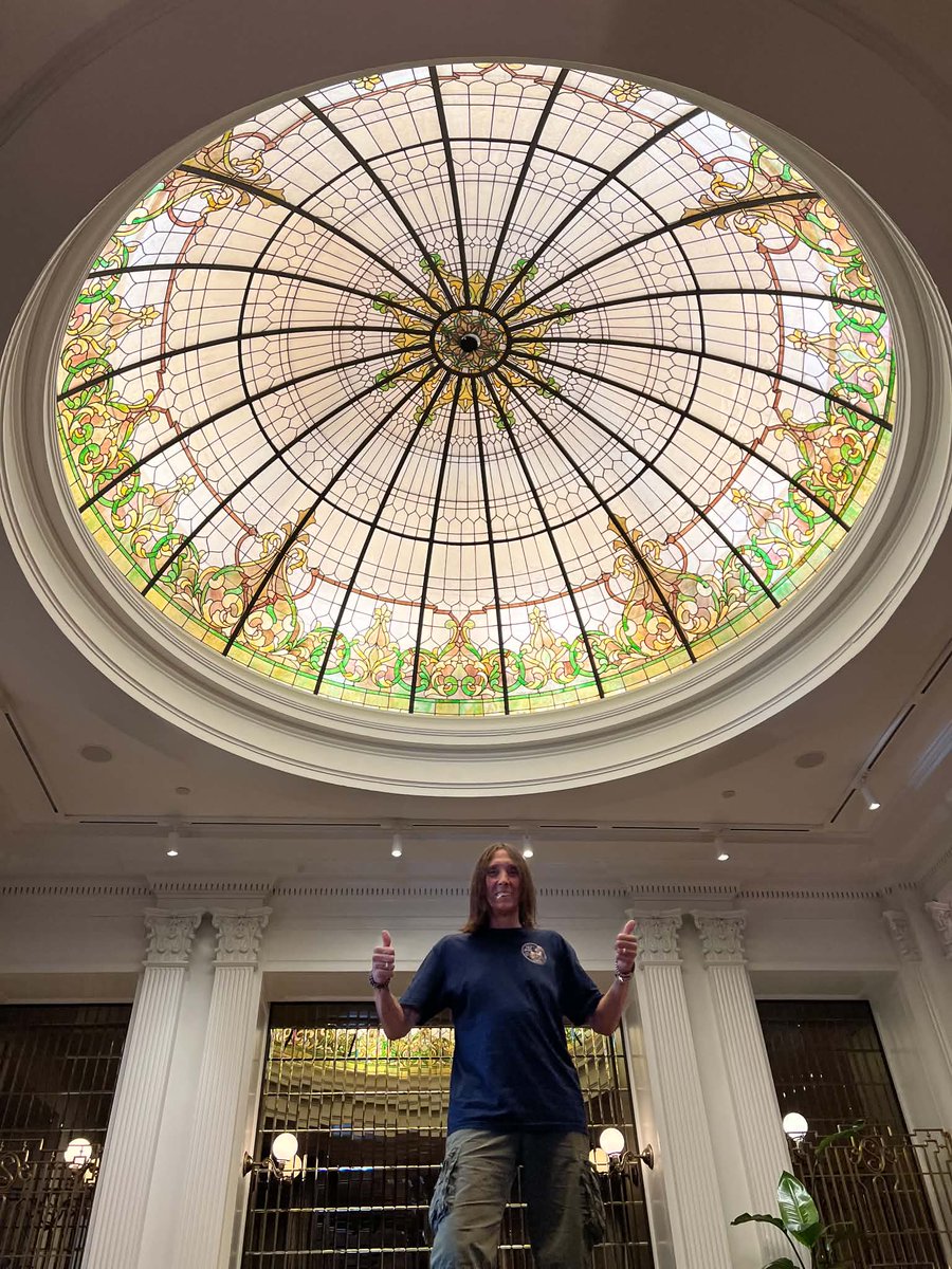 TeslaBand's tweet photo. Back for the final leg of the Mötley tour this evening in KC.  From the pic can you guess where we stayed last night? 

We are at the Morton Amphitheater!

𝓙𝓮𝓯𝓯 https://t.co/Kmth6SbIPN