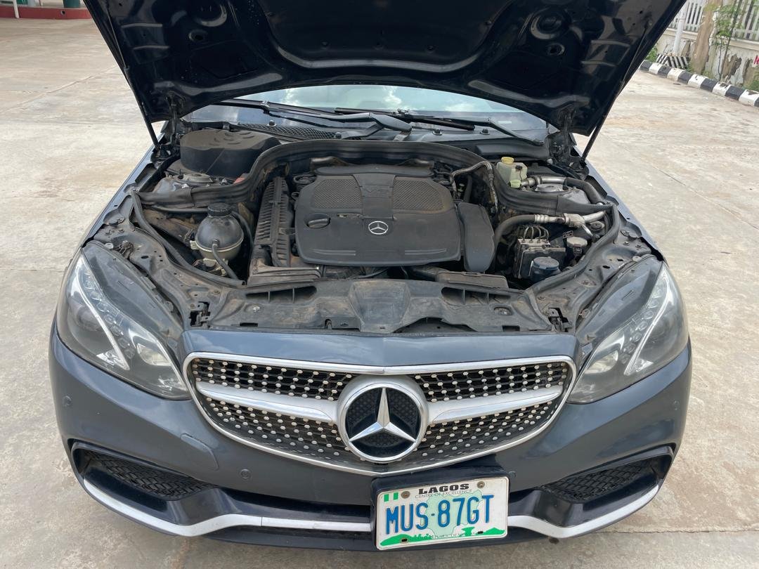 Hazblinkz's tweet photo. 🚨 DISTRESS SALE! 🚨
First body 2013 Mercedes-Benz E350
✅ Sound engine
✅ Smooth gear
❄️ AC chilling perfectly
💰 ₦8.4M
Serious buyers only. Please DM for more details. 🇳🇬

Location :Abuja 🇳🇬🇳🇬 
Call 07035820932 https://t.co/UmqJ0H3hv9
