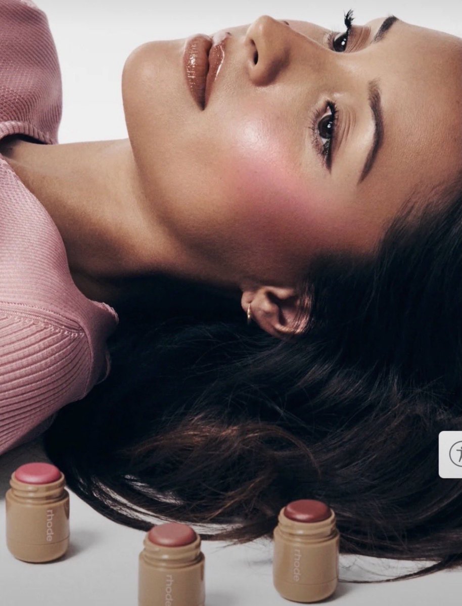 MleuxGarden's tweet photo. It’s unreal how obsessed I am with this photoshoot https://t.co/B11TGL9EvH