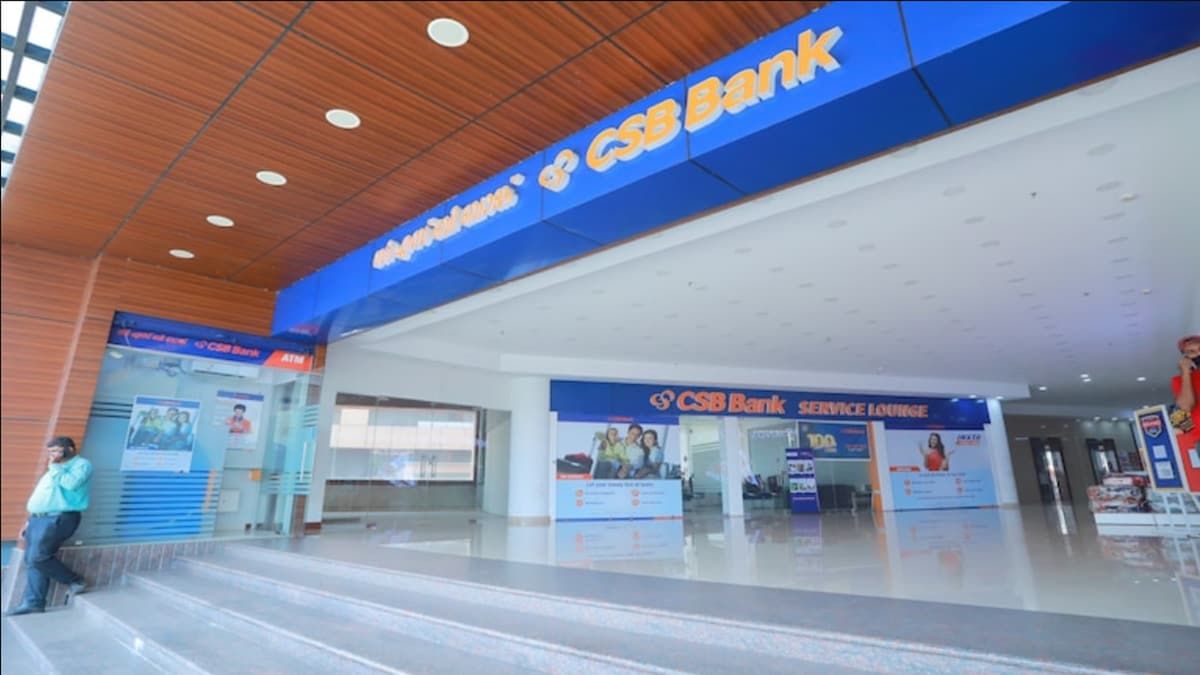 CNBCTV18News's tweet photo. #CSBBank gets #RBI approval for #ICICIPrudentialAMC to acquire up to 10% stake

@jpullokaran 

https://t.co/vrW2Htc1Iu https://t.co/ay2HiaQNgK