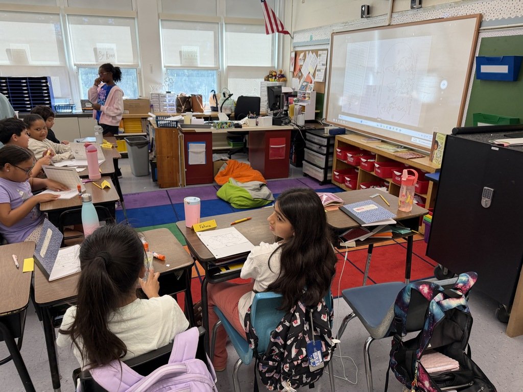 WHGWRams's tweet photo. 📍 Does geography determine history? Our @WHGWashington 5th graders started answering that question this week, one compass rose at a time. Before we study how the world changed, we're learning where it is. 🌎🖤💛
#WHeRiseTogether https://t.co/RaIJyNdzWG