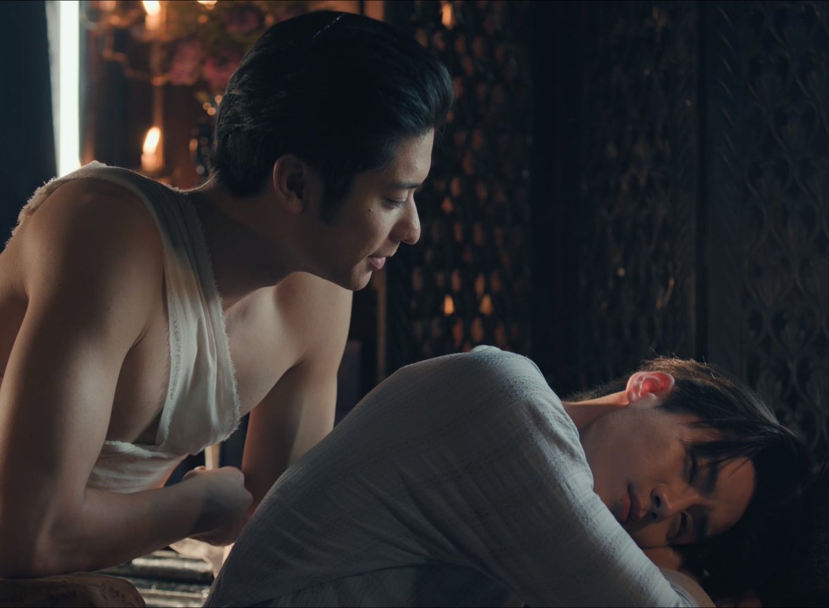 lettuceine's tweet photo. suka banget makasih ya augustleng udah augustleng🫰🏻

Love Destiny EP9
#บุพเพสันนิวาสEP9
#AugustLeng https://t.co/Xb9cXKm1Um