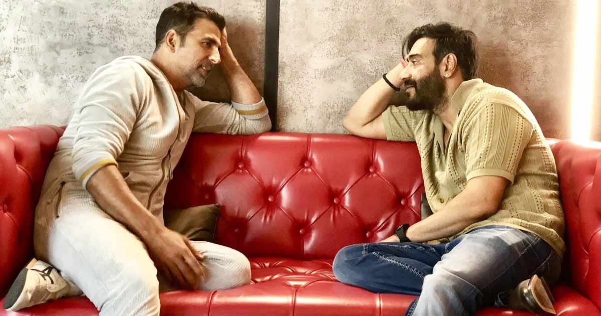 Fearless_Nitin's tweet photo. Wishing a very Happy Birthday to the Khiladi of Bollywood  @akshaykumar Sir Best Wishes    Behalf Of All  #AjayDevgn Fans 

#HappyBirthdayAkshayKumar https://t.co/hfN36nEnS8