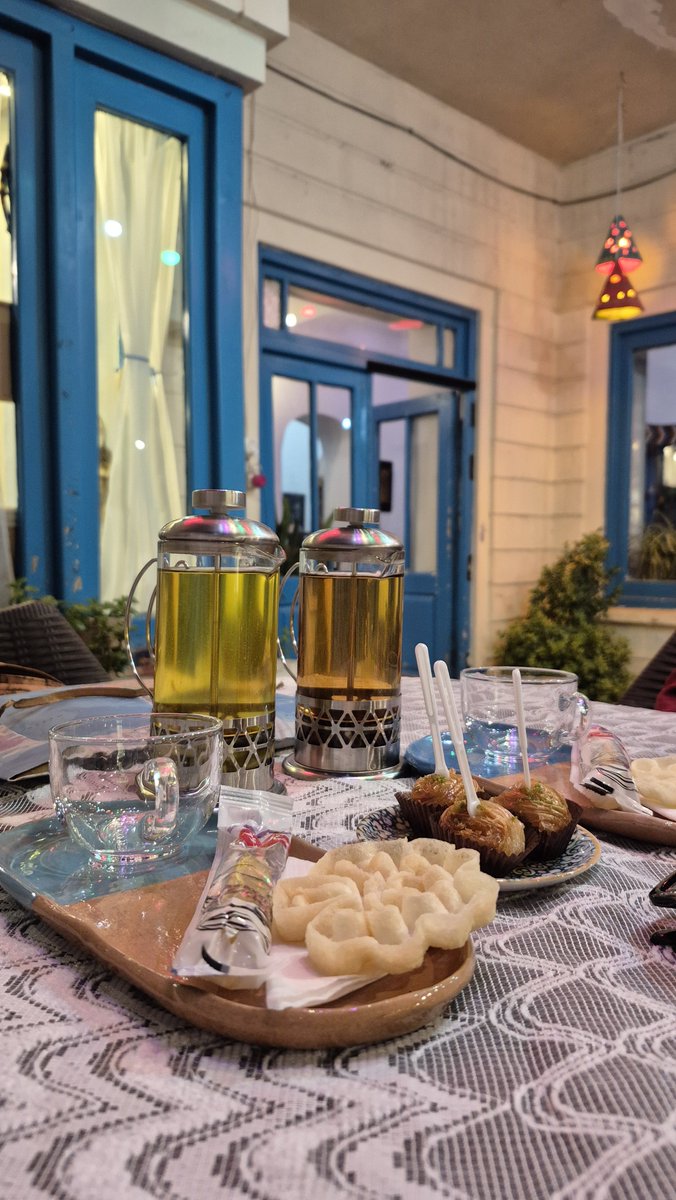 Lalune25f's tweet photo. مشهد، خانه هنر دستان، ۱۶ شهریور
زیبا و آرام بود. https://t.co/IghYAsAenb