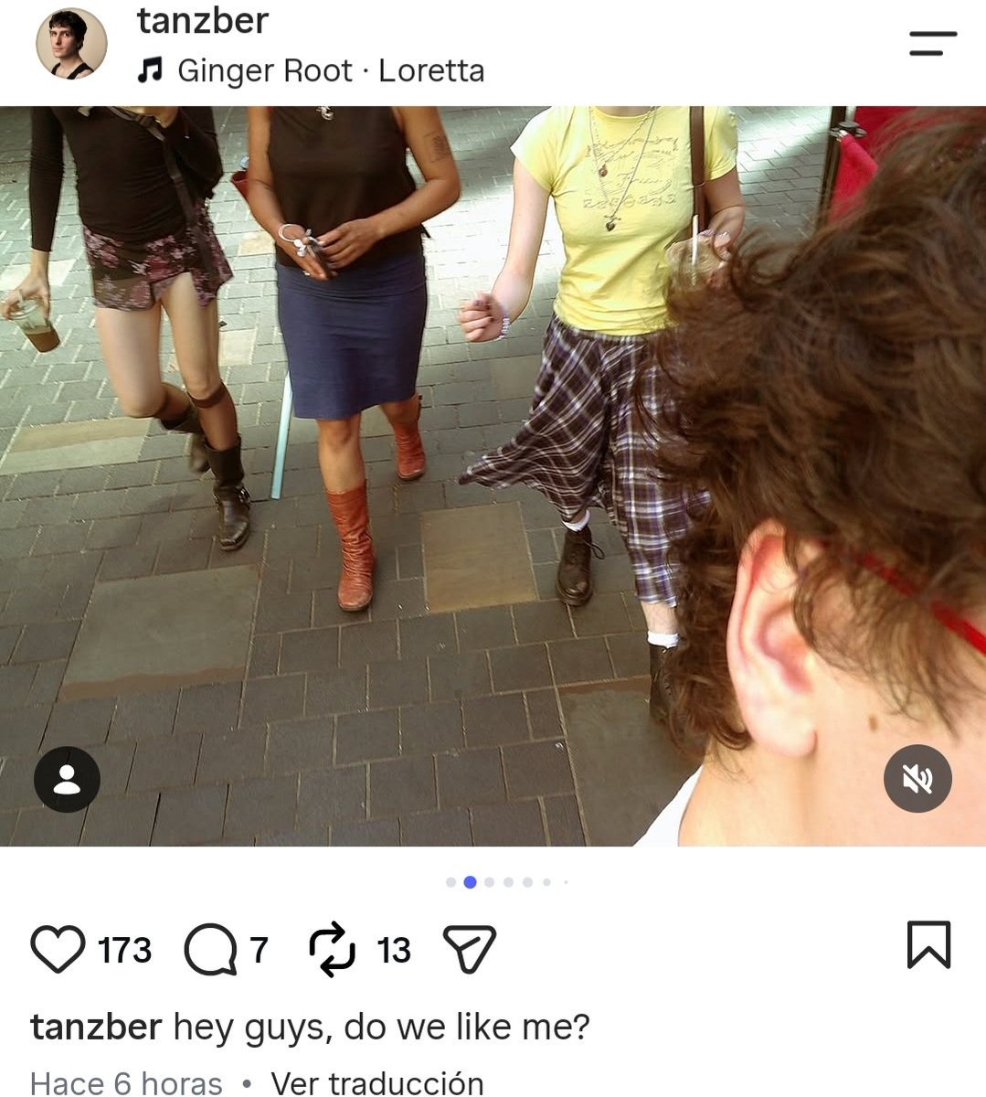 kratosx02's tweet photo. Now I have a question, Emma honey. You've allowed your friends to share photos of you, but since your boyfriend is always with you, why is his face hidden or blurred? Do you think that way your fans will stop noticing the elephant in the room? https://t.co/3qgSWAYgS4
