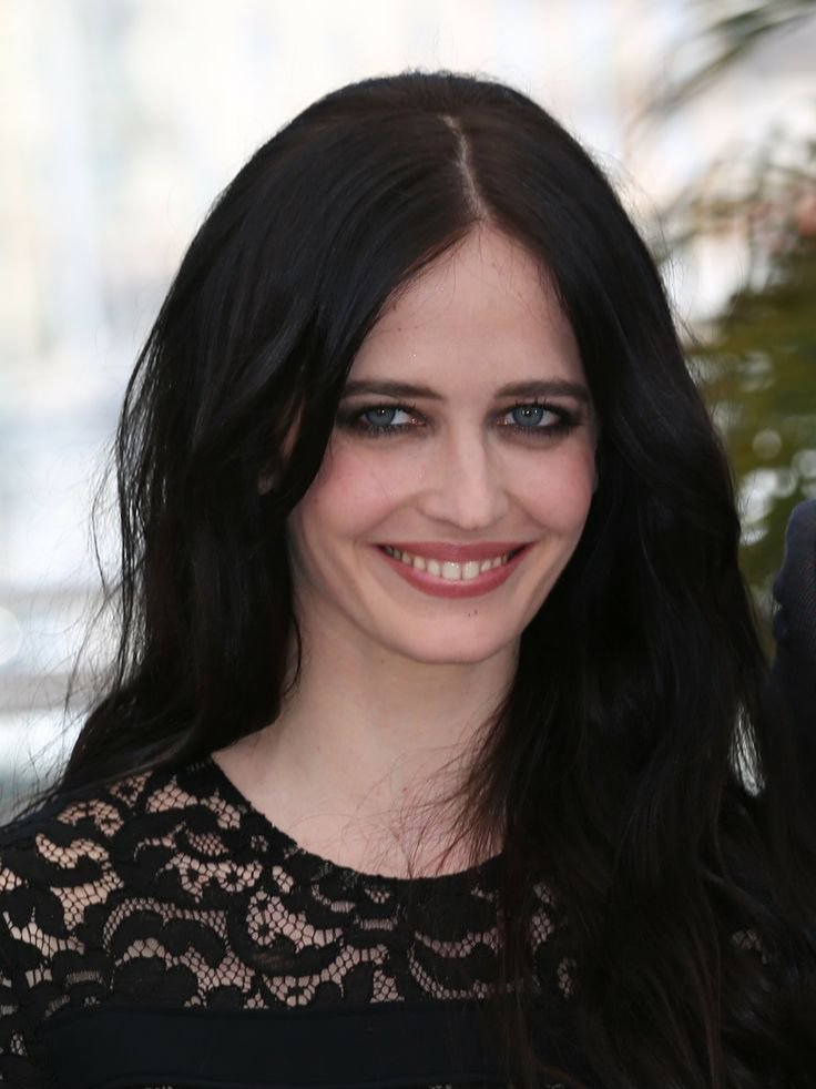 ChaosCrave_'s tweet photo. Eva Green is reportedly the frontrunner to play Bellatrix Lestrange in the upcoming HBO Harry Potter television series. https://t.co/GVWCRX1xxS