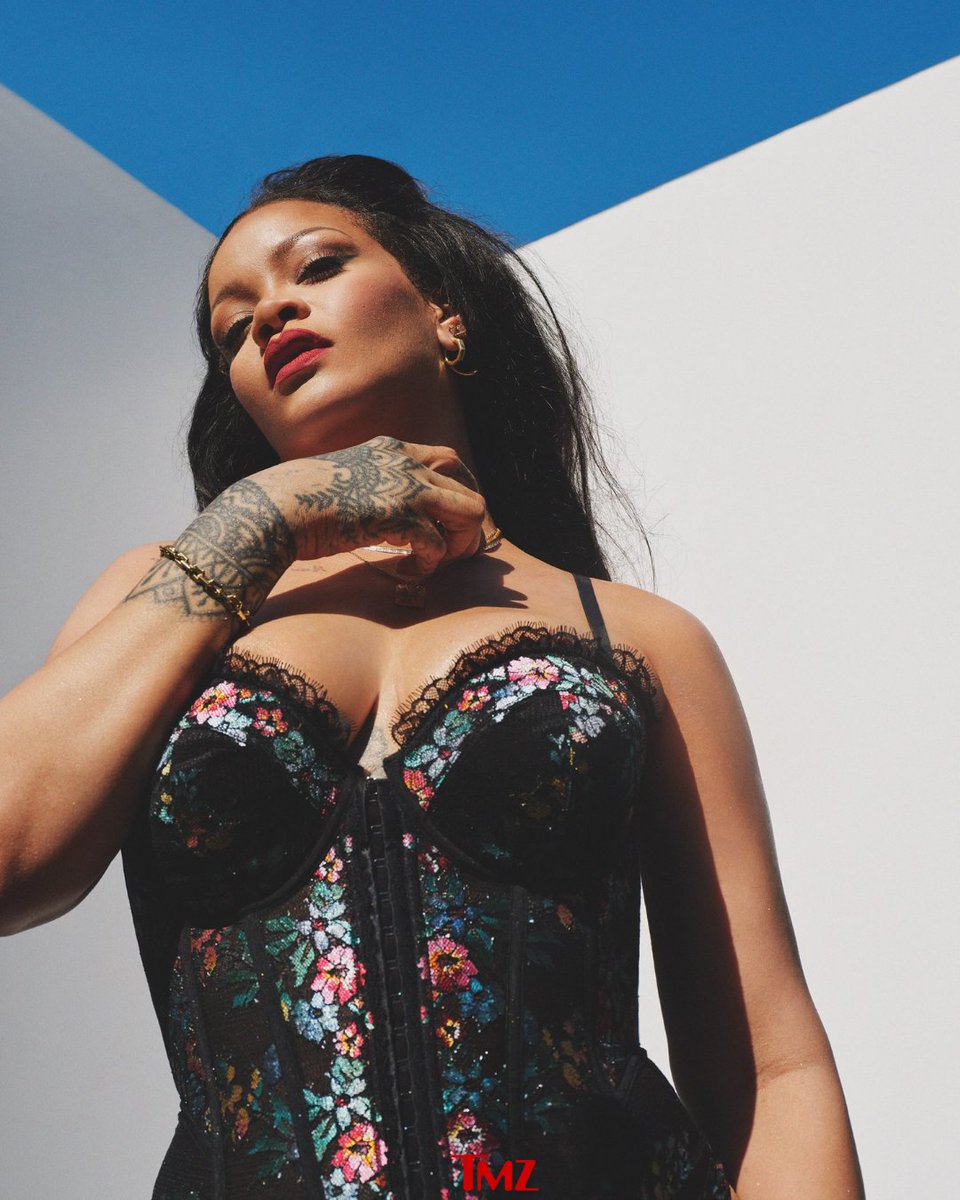 TMZ's tweet photo. 🥵 Rihanna is back gracing our timelines with an end of summer post!

📸: : IG / Badgalriri https://t.co/FnyPT0u9Hh