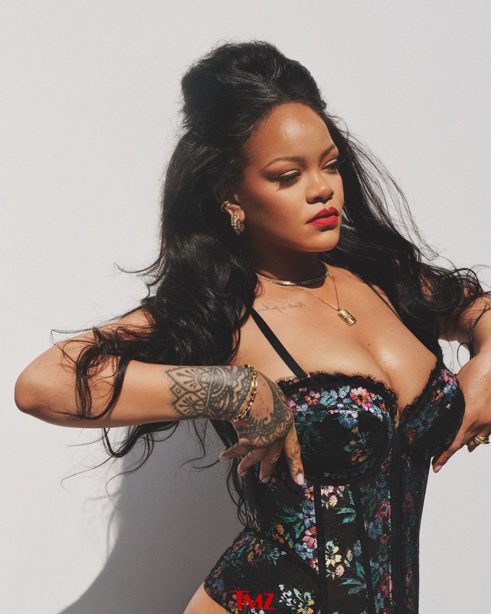 TMZ's tweet photo. 🥵 Rihanna is back gracing our timelines with an end of summer post!

📸: : IG / Badgalriri https://t.co/FnyPT0u9Hh