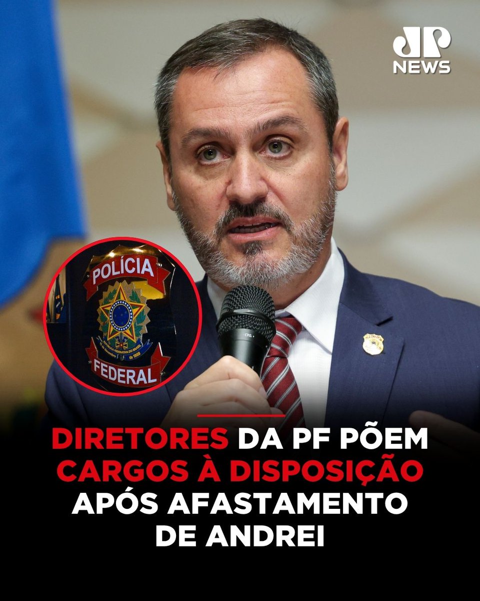 JovemPanNews's tweet photo. Integrantes da cúpula da Polícia Federal (PF) colocaram seus cargos à disposição do diretor-geral substituto nesta terça-feira (8) após a decisão do ministro André Mendonça, do Supremo Tribunal Federal (STF), de afastar o chefe da corporação, Andrei Rodrigues, e o diretor de Inteligência Policial, Leandro Almada. Em nota oficial assinada por 12 diretores, a cúpula da instituição repudiou as acusações de atuação não republicana e classificou as suspeitas como desprovidas de fundamento. O movimento da diretoria representa um gesto coletivo de protesto e apoio à gestão de Andrei, aprofundando a crise institucional e o desgaste entre a corporação e o STF.

🔗 Leia a matéria completa em: https://t.co/5eLOkw2cls
📺 Confira na JP News

#JovemPanNews #AndreiRodrigues #PolíciaFederal #STF
