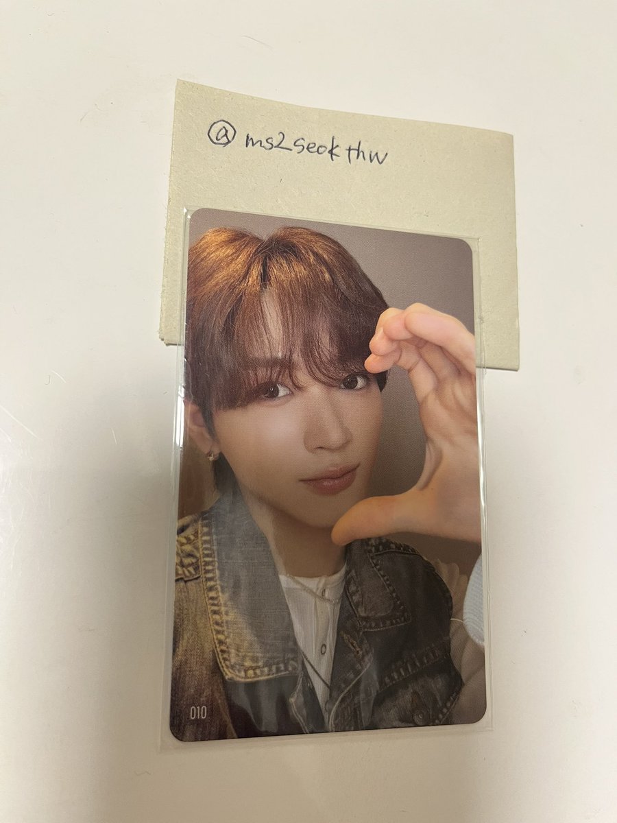 ms2seokthw's tweet photo. @lu__nee22 検索より失礼します。加藤010所持しております。同種柳谷と交換可能でしょうか。
10日夜公演参戦予定です。
ご検討よろしくお願いいたします🙇🏼‍♀️ https://t.co/jLIPknjYiu