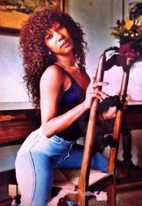 andreariell's tweet photo. como eu seria nos anos 80 https://t.co/6dxmlBxHLr